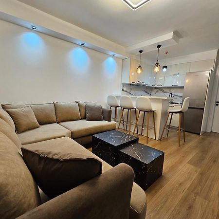 Elois Luxury Apartment Tirana Extérieur photo