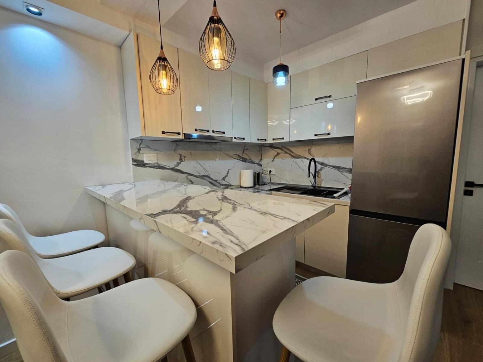 Elois Luxury Apartment Tirana Extérieur photo